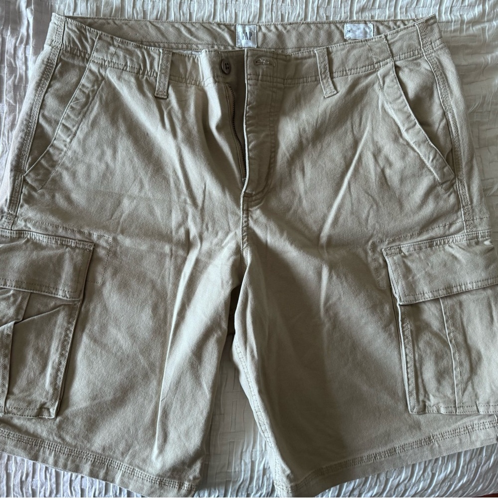 Gap Shorts - 34